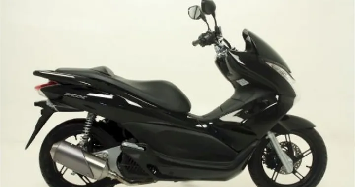 Giannelli Iperscooter per Honda PCX 125 e Piaggio MP3 Yourban