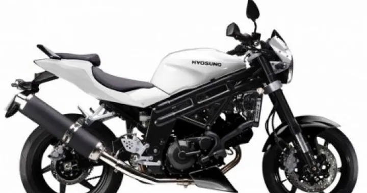 Hyosung GT650 e GT650R model year 2009