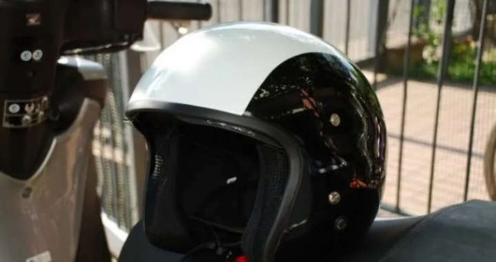 Diesel Hi-Jack, casco jet firmato AGV