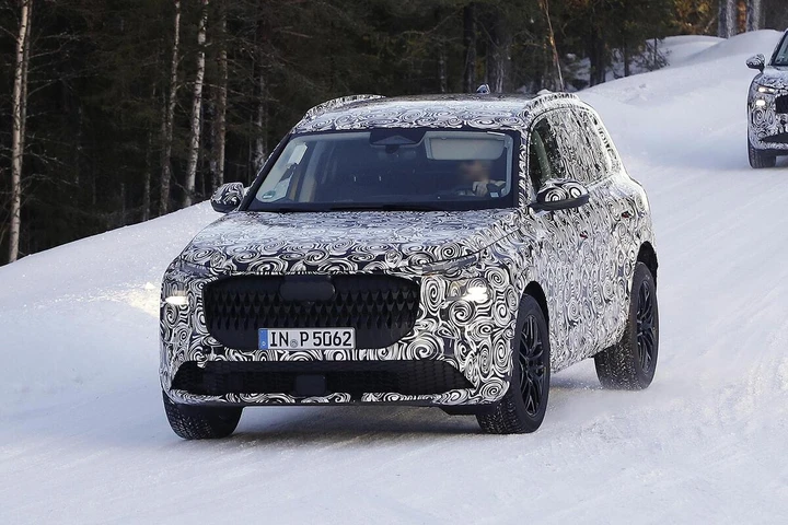 Audi Q9, il 4x4 puro pronto a rivaleggiare con Defender e Classe G