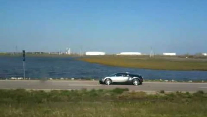Bugatti Veyron nel lago: non è stato un incidente
