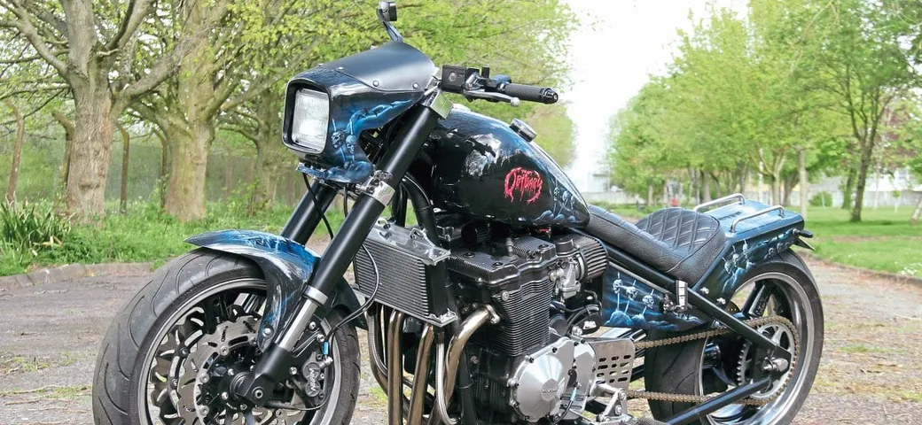 Il fascino intramontabile delle moto custom: la Bandit 1200 hardtail di Paul Jones
