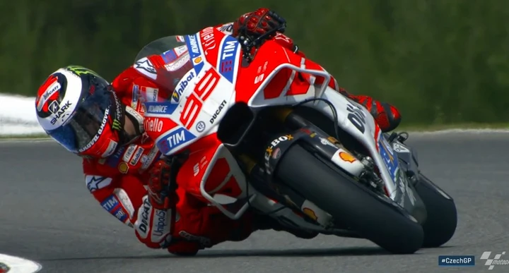 MotoGP Brno 2017: Andrea Dovizioso 1° nelle Fp2. Lorenzo con la nuova carena