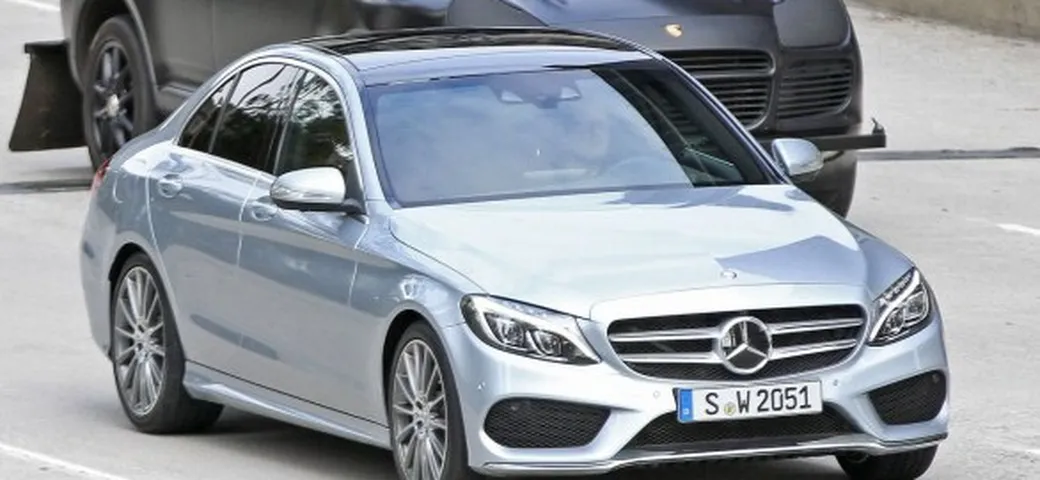 Mercedes Classe C: foto spia del modello definitivo