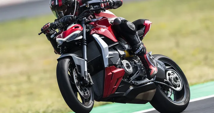 Ducati, 3 novità moto in arrivo nel 2022