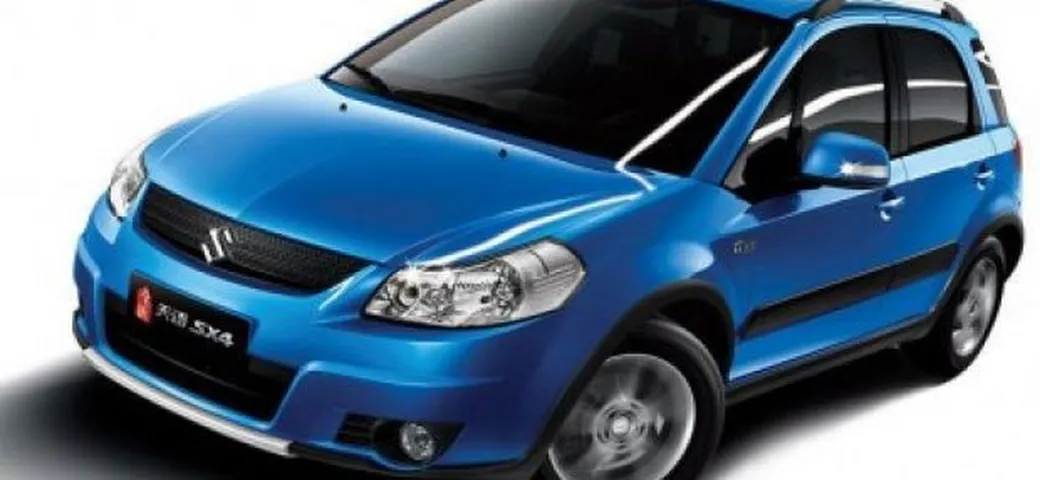 Suzuki: svelato in Cina il restyling della SX4