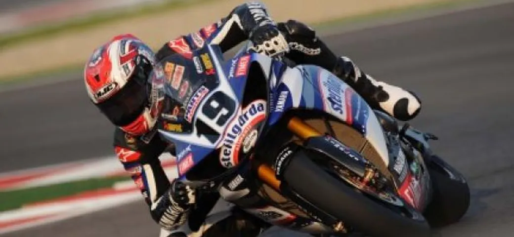 Ben Spies si difende ad Imola in una giornata non facile ma perde la testa del mondiale