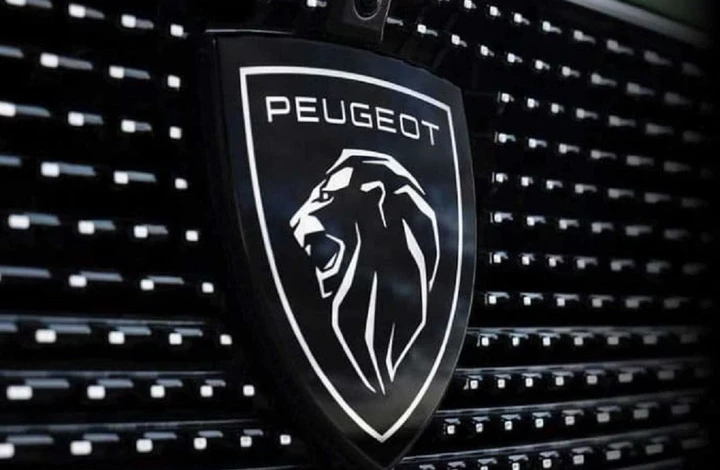 Peugeot: dal 2030 la gamma europea sarà esclusivamente elettrica