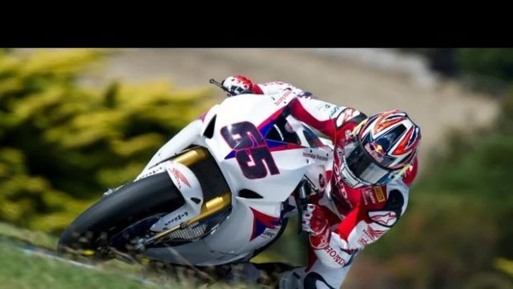 WSBK: Honda e Kawasaki pronte alla stagione 2012 /video