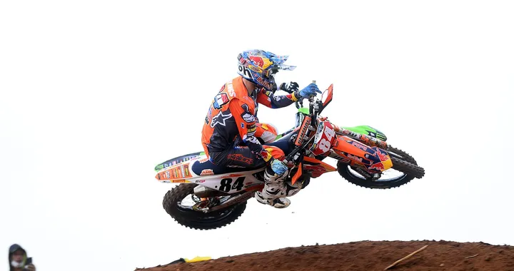 MXGP | GP dell'Asia 2018: l'olandese volante allunga su Cairoli