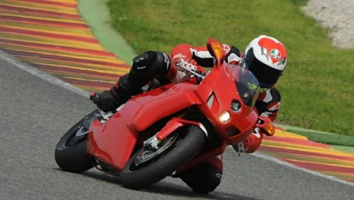 Foto del giorno: quel casco...