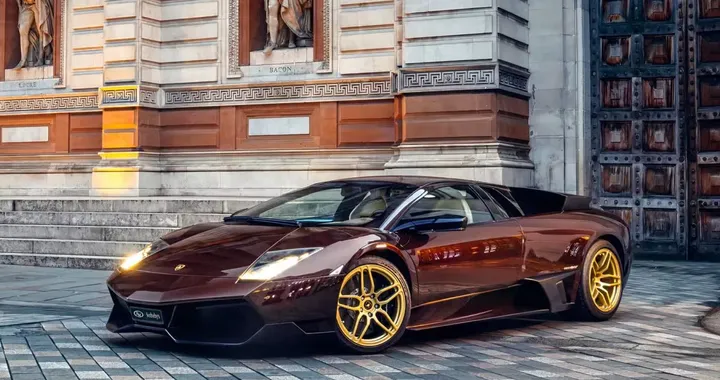Lamborghini, l'ultima V12 con cambio manuale è una rarità: ne esistono solo 5