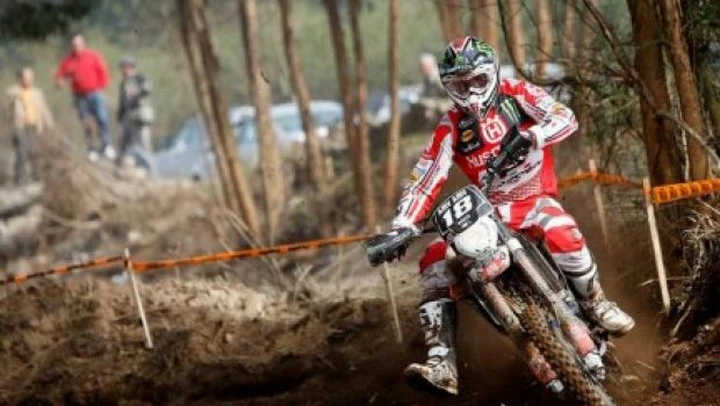 Mondiale Enduro Portogallo: buona la partenza dei piloti Husqvarna
