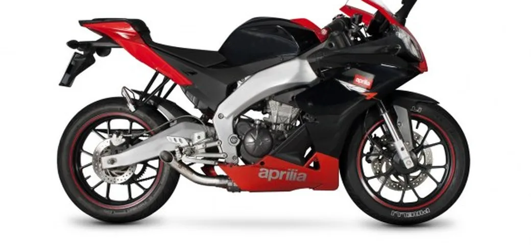 Scorpion: silenziatore factory per Aprilia RS4 125
