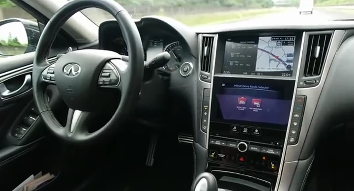 Infiniti Q50: l'Active Lane Control alla prova dell'autostrada