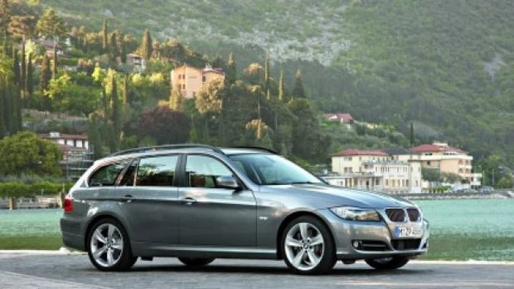 BMW Serie 3 Touring: l'auto preferita dai cani