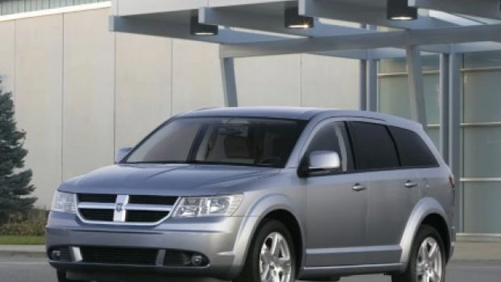 Dodge Journey: motori a benzina per il Model Year 2010