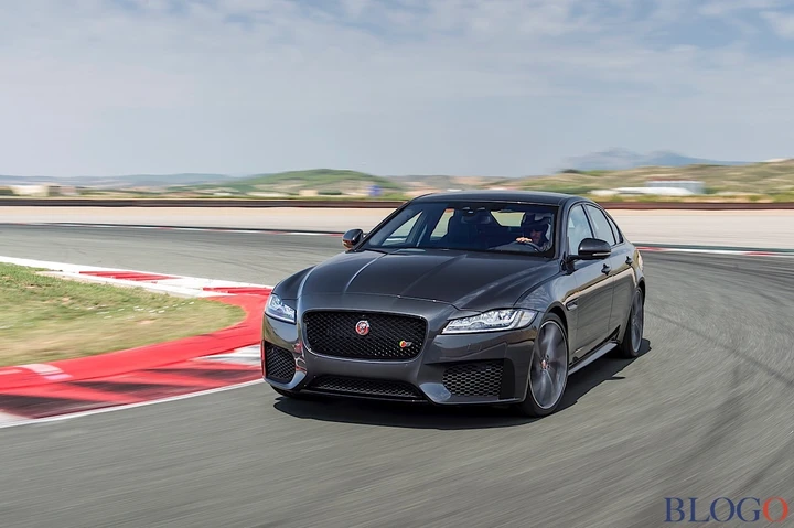 Jaguar XF inedito video ufficiale