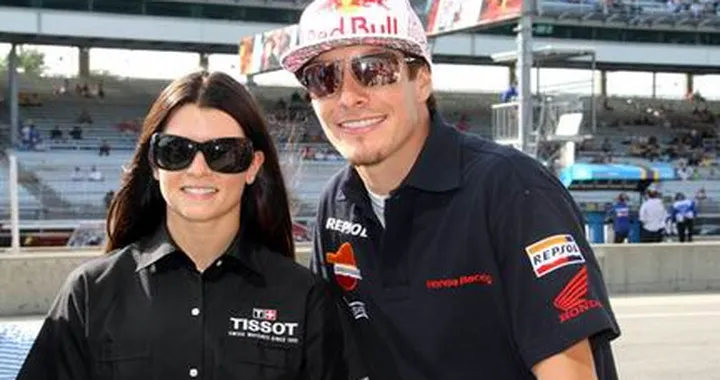 Hayden "corteggia" Danica Patrick... per un giro sulla Formula Indy
