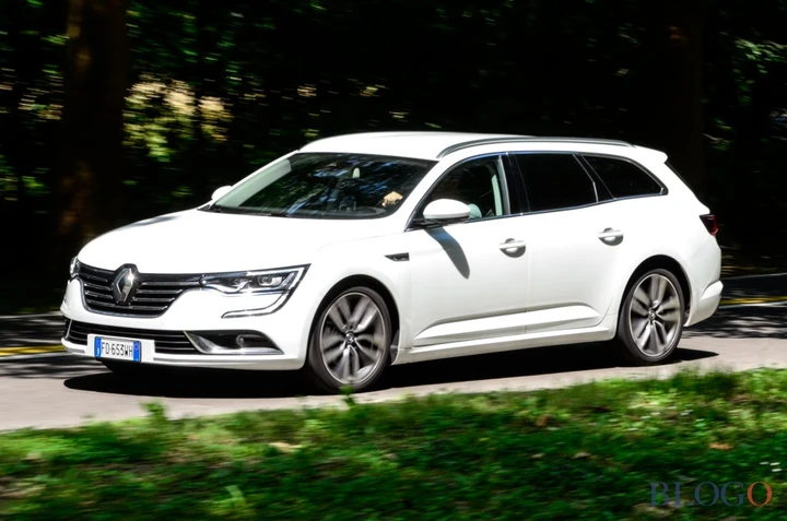 Renault Talisman Sporter: prova su strada
