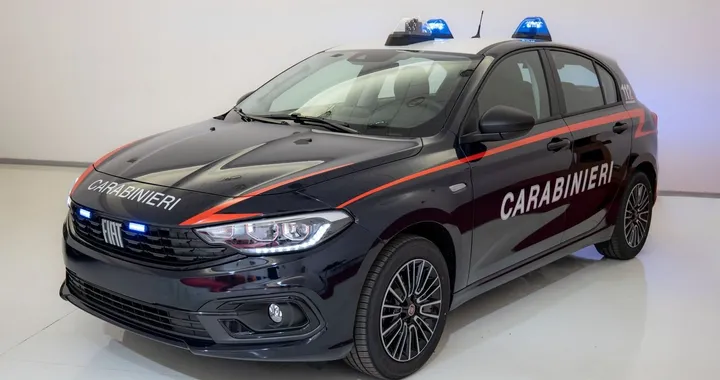 Fiat Tipo indossa la divisa dell’Arma dei Carabinieri
