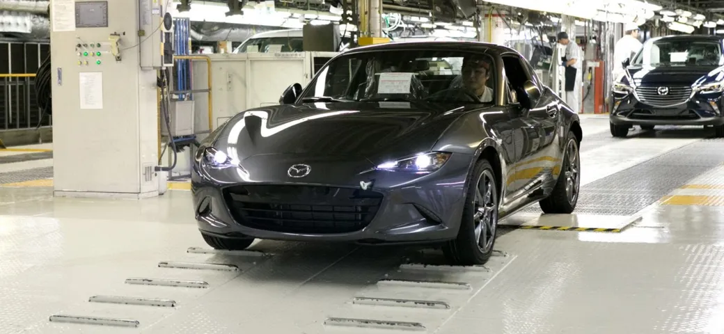 Inizia la produzione della Mazda MX-5 RF