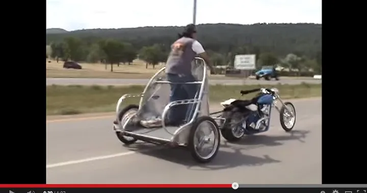 Video divertenti: biga o motocicletta?