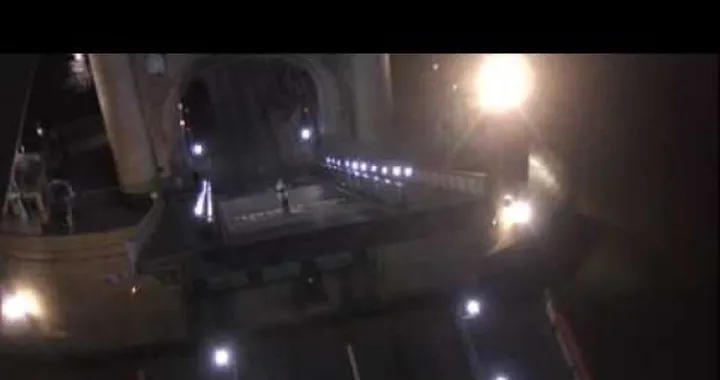 Backflip di Robbie Maddison sul Tower Bridge di Londra