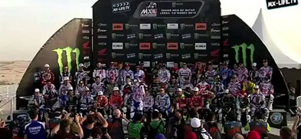 I piloti del Mondiale Motocross pazzi per l'Harlem Shake