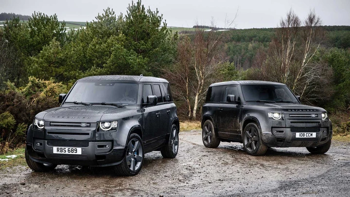 Land Rover Defender: in arrivo la variante 130