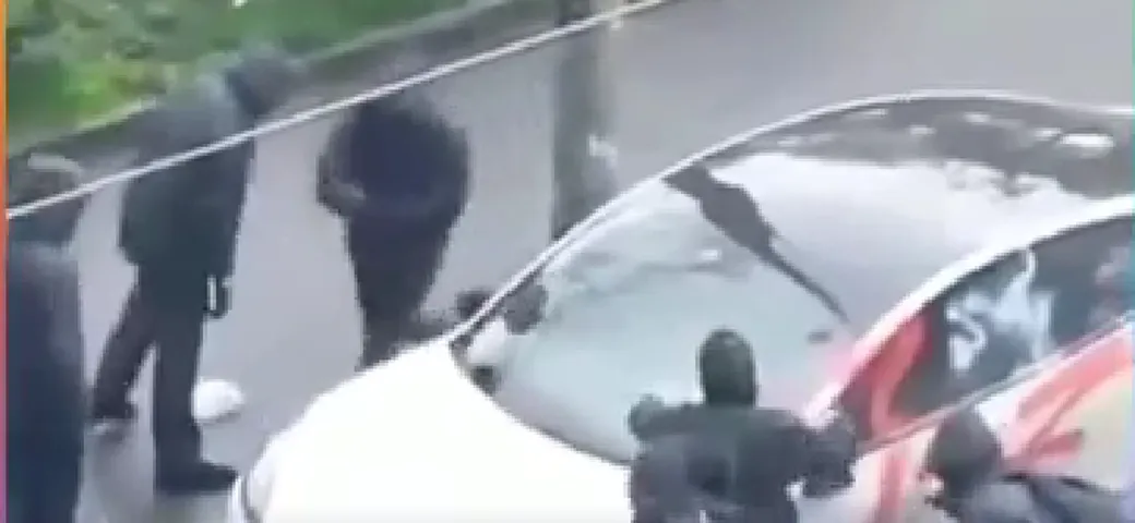 Impazza la protesta contro Tesla anche a Milano, auto vandalizzate