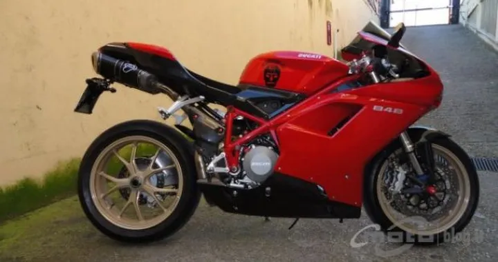Foto del giorno: Ducati 848 rubata a Roma