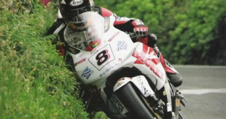 Foto del giorno: Guy Martin al Tourist Trophy