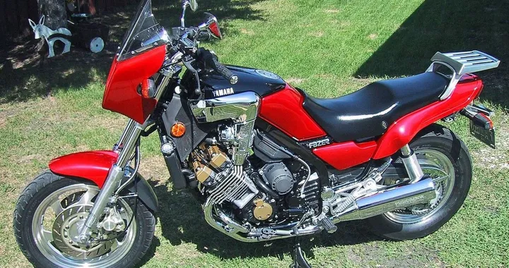 Un tesoro raro: la Yamaha FZX750, la cruiser iconica degli anni '80 e '90