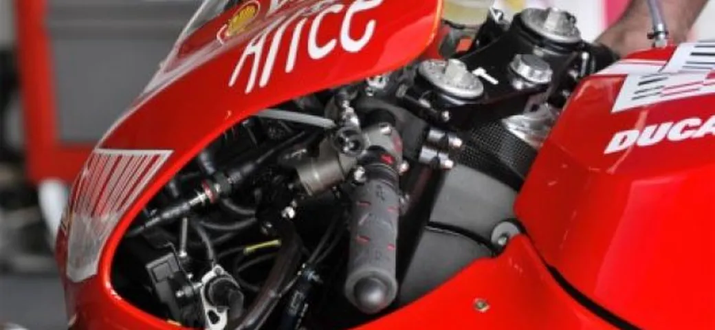 Ducati Desmosedici GP9: c'è anche il 