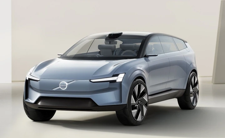 Volvo Concept Recharge: anticipa le future elettriche del marchio