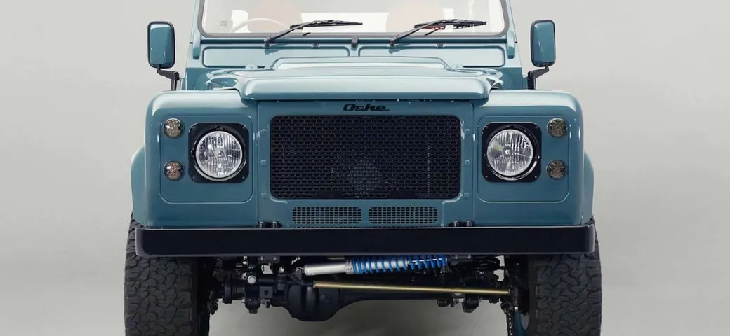 Niente elettrico, questo è un restomod fondato sul V8 aspirato