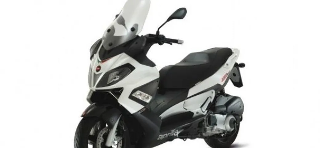 Aprilia SR Max 125/300 2011