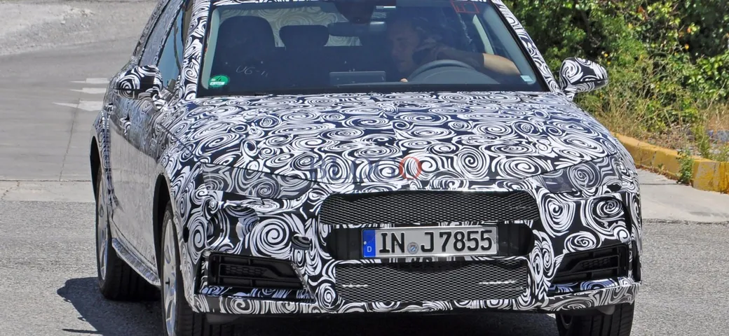 Audi A4 Allroad: prime foto spia su strada