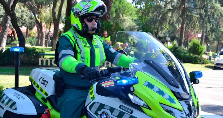 Guardia Civil: troppo caldo per pattugliare in moto, si chiede più libertà
