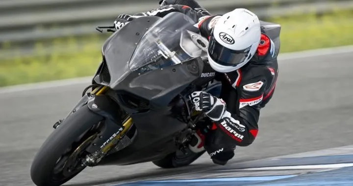 Test WSBK Jerez: Caduta per Mercado, frattura dello scafoide