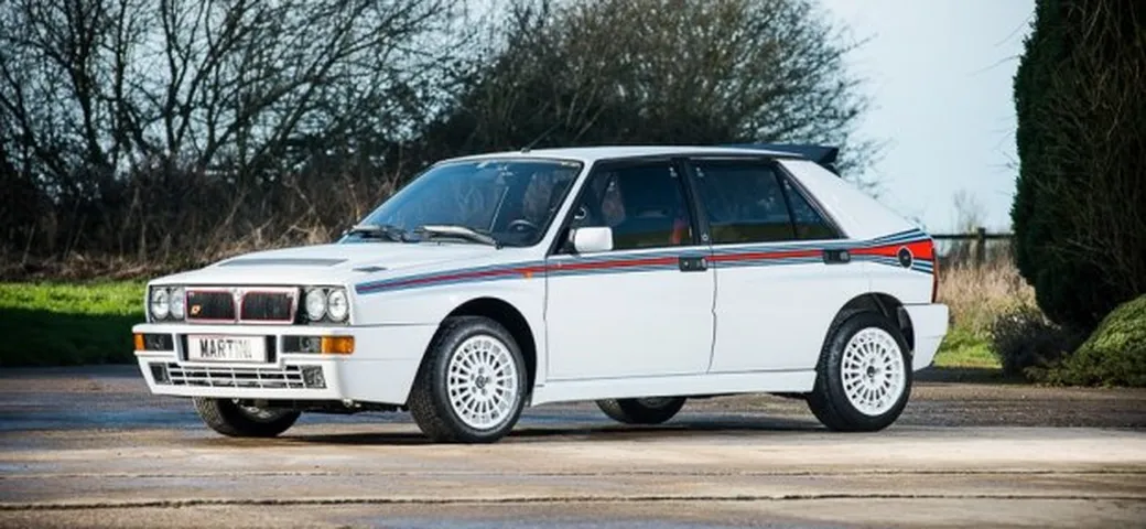 All'asta una Lancia Delta HF Turbo  Martini 5 guidata per soli 50 chilometri
