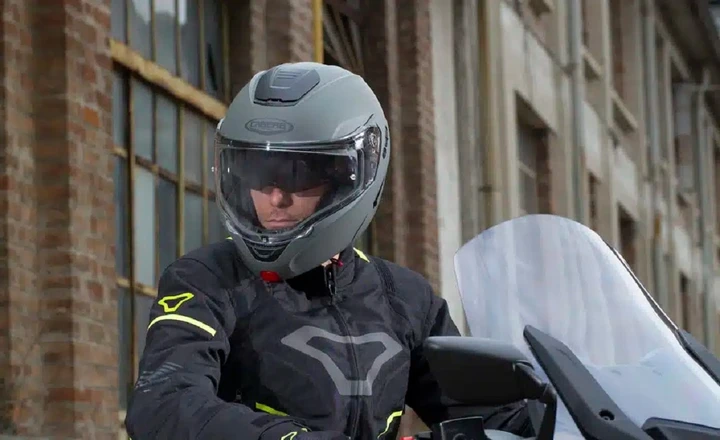 Caberg Horus X: il nuovo casco è l'ideale sia per la città che per le gite fuori porta