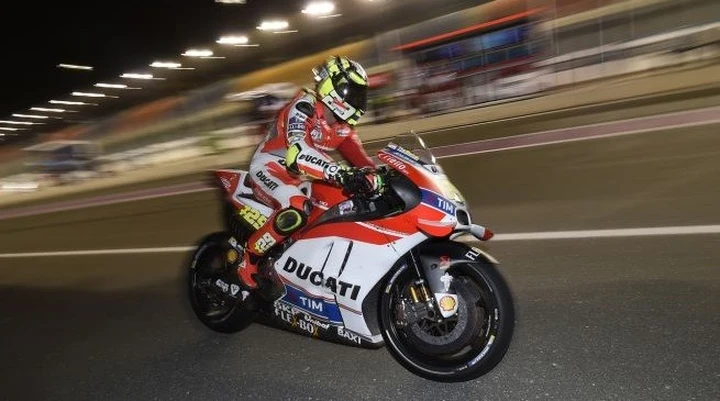 Iannone fulmine in Qatar: 