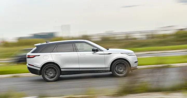 Range Rover Velar P400e plug-in hybrid: la prova su strada