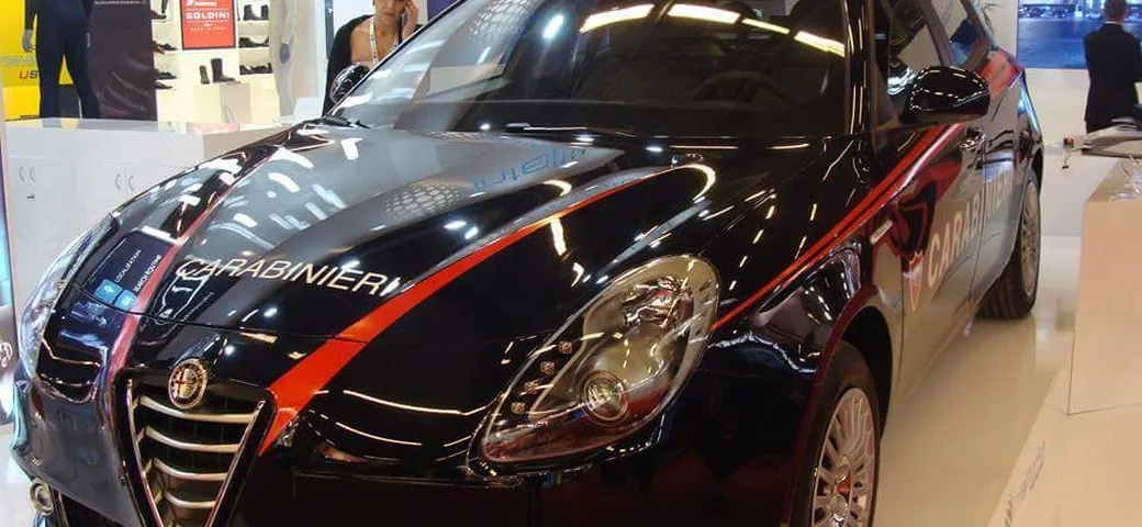 I Carabinieri alla fiera di Parigi con una Giulietta. E le Seat?