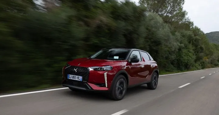 Nuova DS 3 2023: tante novità tra lusso e tecnologia