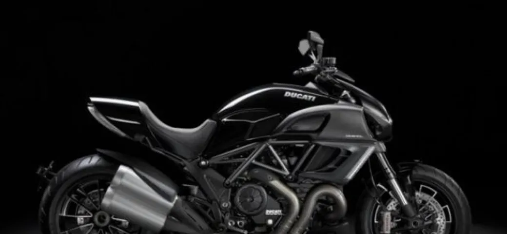 Ducati Diavel: arriva una nuova colorazione diamond black