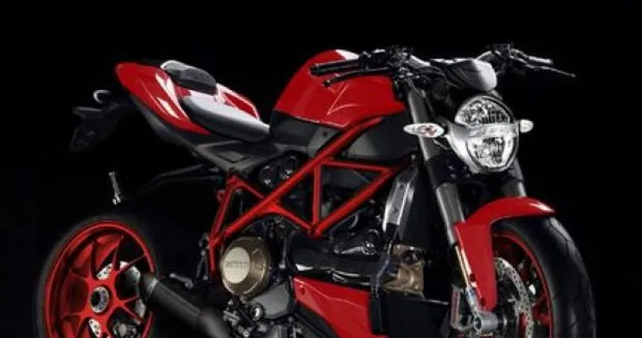 Ducati Streetfighter: tuning online