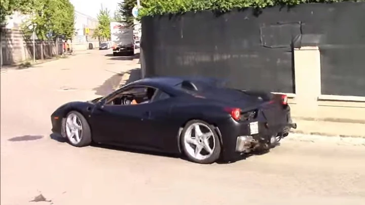 Ferrari ibrida: un prototipo 